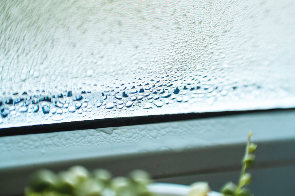 Perché sentiamo più caldo con l’umidità alta?